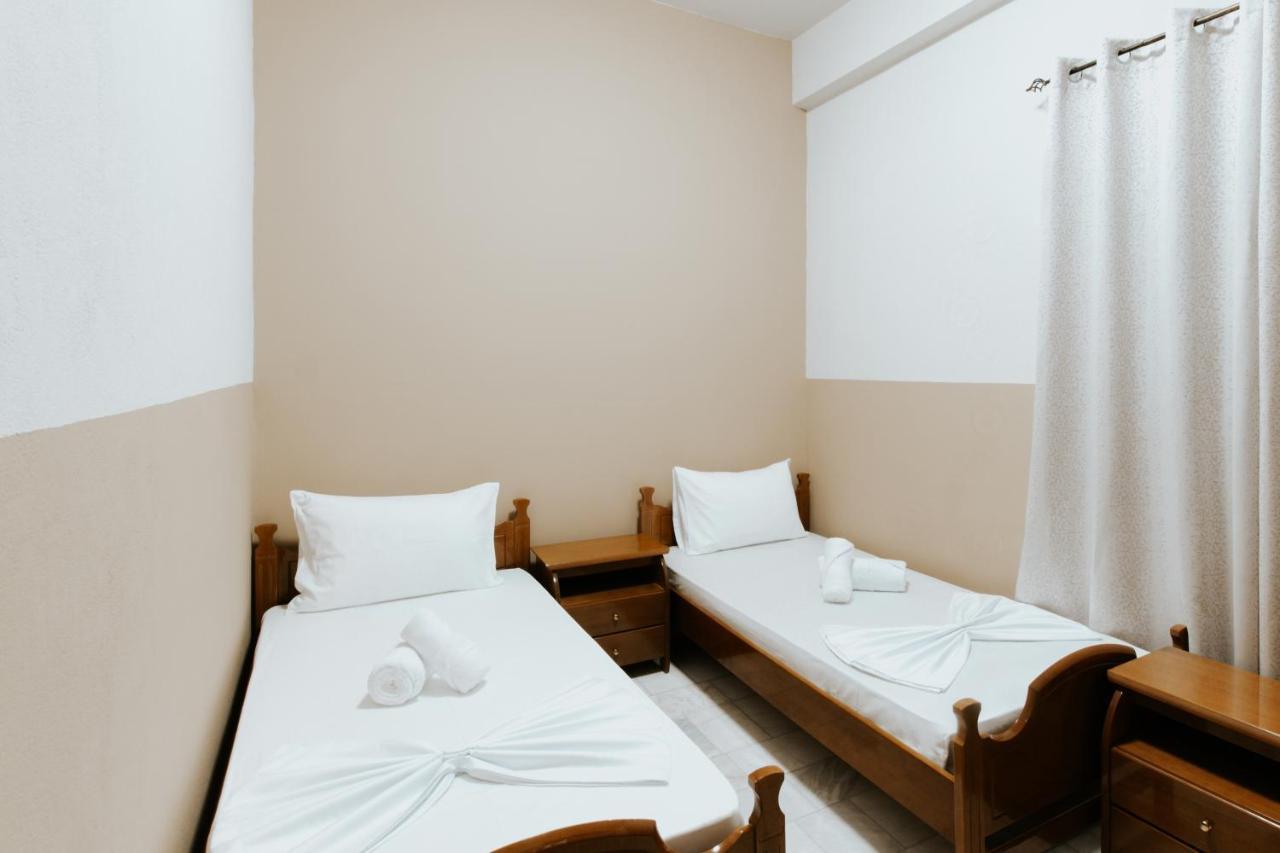 Hotel Lunxheria Gjirokastër Eksteriør billede