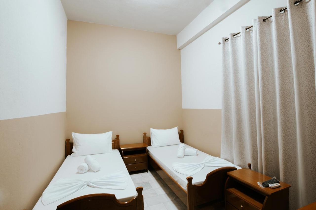 Hotel Lunxheria Gjirokastër Eksteriør billede