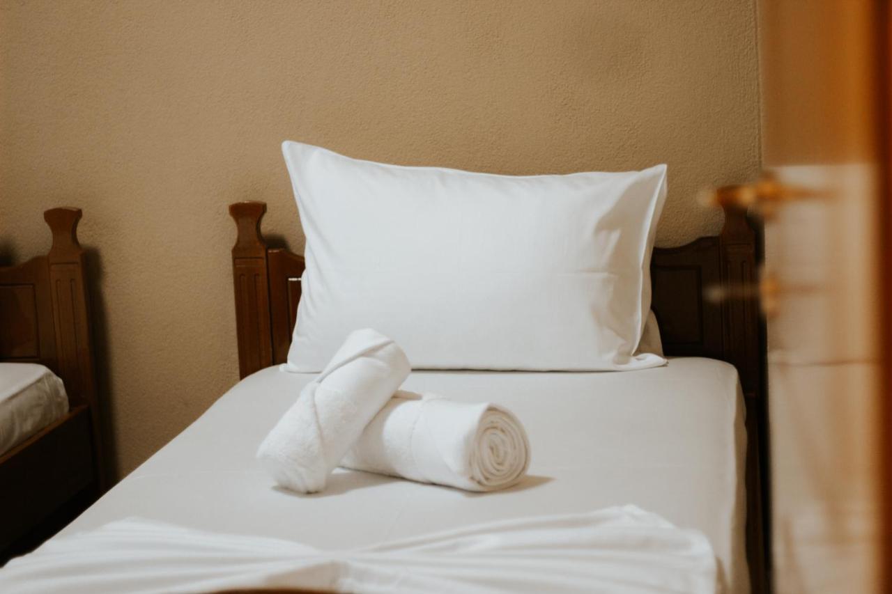 Hotel Lunxheria Gjirokastër Eksteriør billede